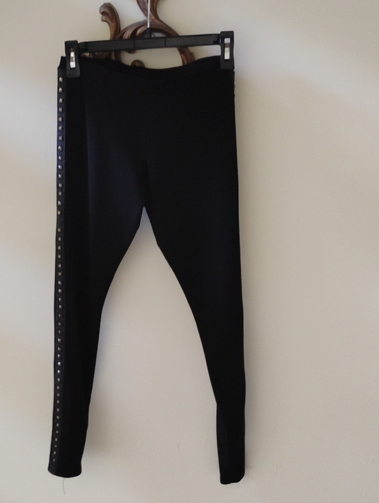 Romeo & Juliet Couture Pants - Romeo & Juliet Couture Black Leggings with Pyramid Studs Embellishments